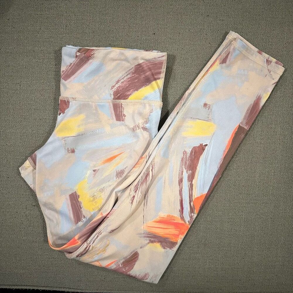 Alo Yoga Pant Swirl Airbrush - Picture 3 of 7